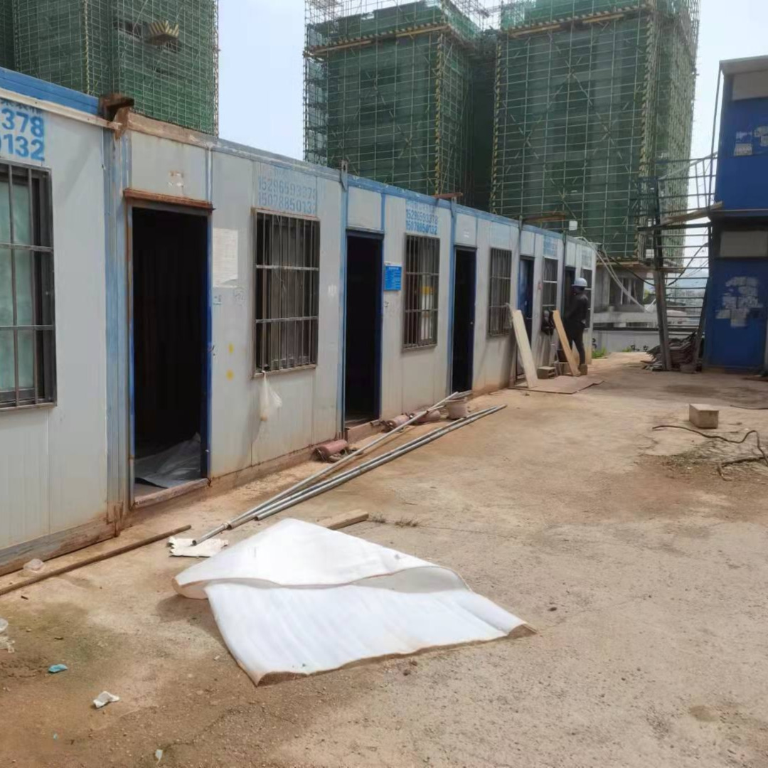 万秀\\厂房拆除回收：让废弃建筑重获新生\\